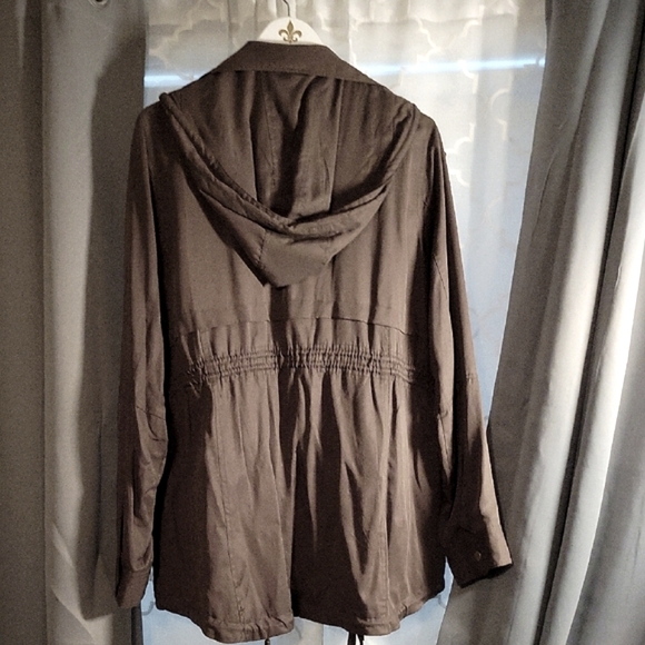 Market & Spruce Very Soft Olive Utility Jacket with Removable Hood - Picture 10 of 10